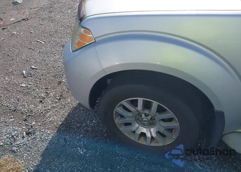 2011 Nissan Pathfinder S/Le/Se z USA, uszkodzony, nr VIN 5N1AR1NB9BC602600